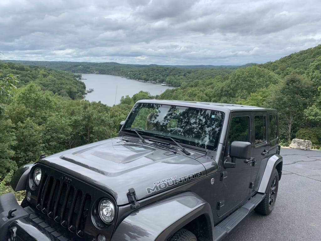 jeep 2017 wranger at the lake of the ozarks